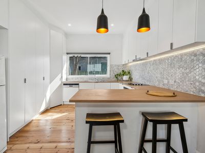 42 Oak Street, Seymour