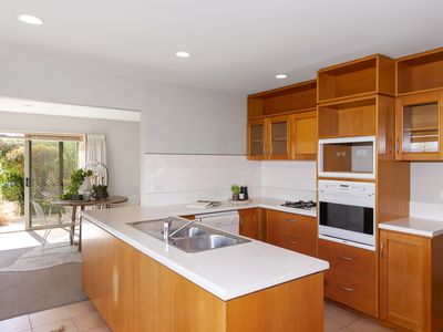 7 Benjamin Lane, Huntsbury