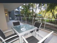 2110 / 2 activa way, Hope Island