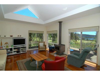 1 Willow Road, Broadwater