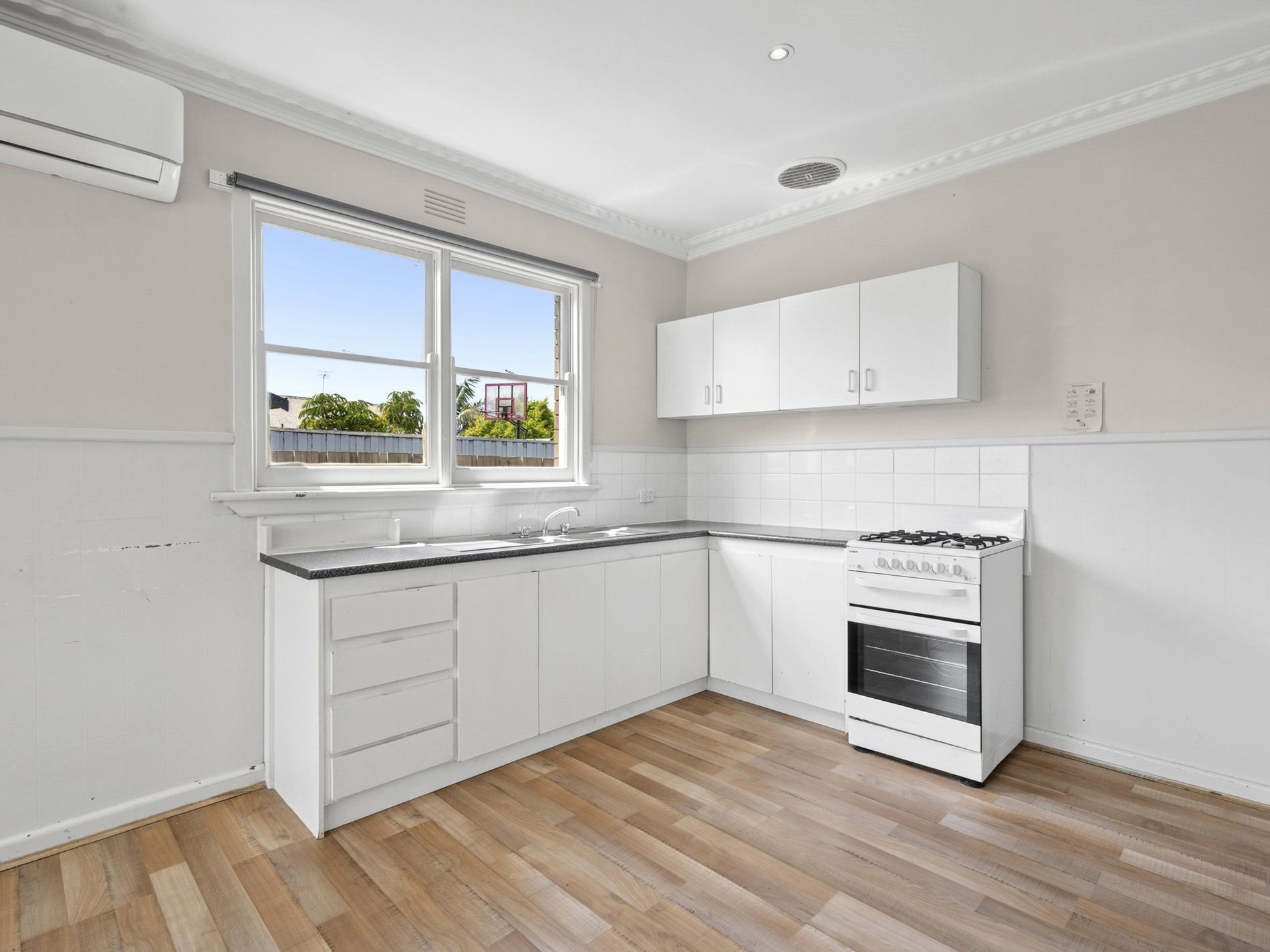 3 Carol Court, Newcomb