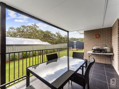 35 Farrier Crescent, Hamlyn Terrace