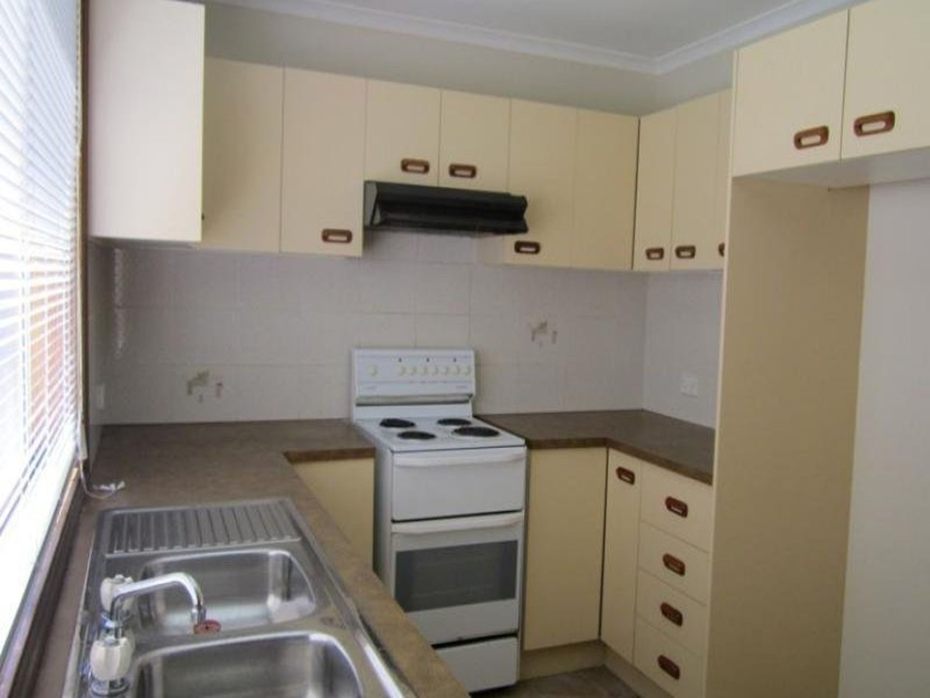 3 / 5 Robertson Street, Shellharbour