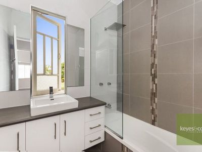 144 Tippett Street, Gulliver