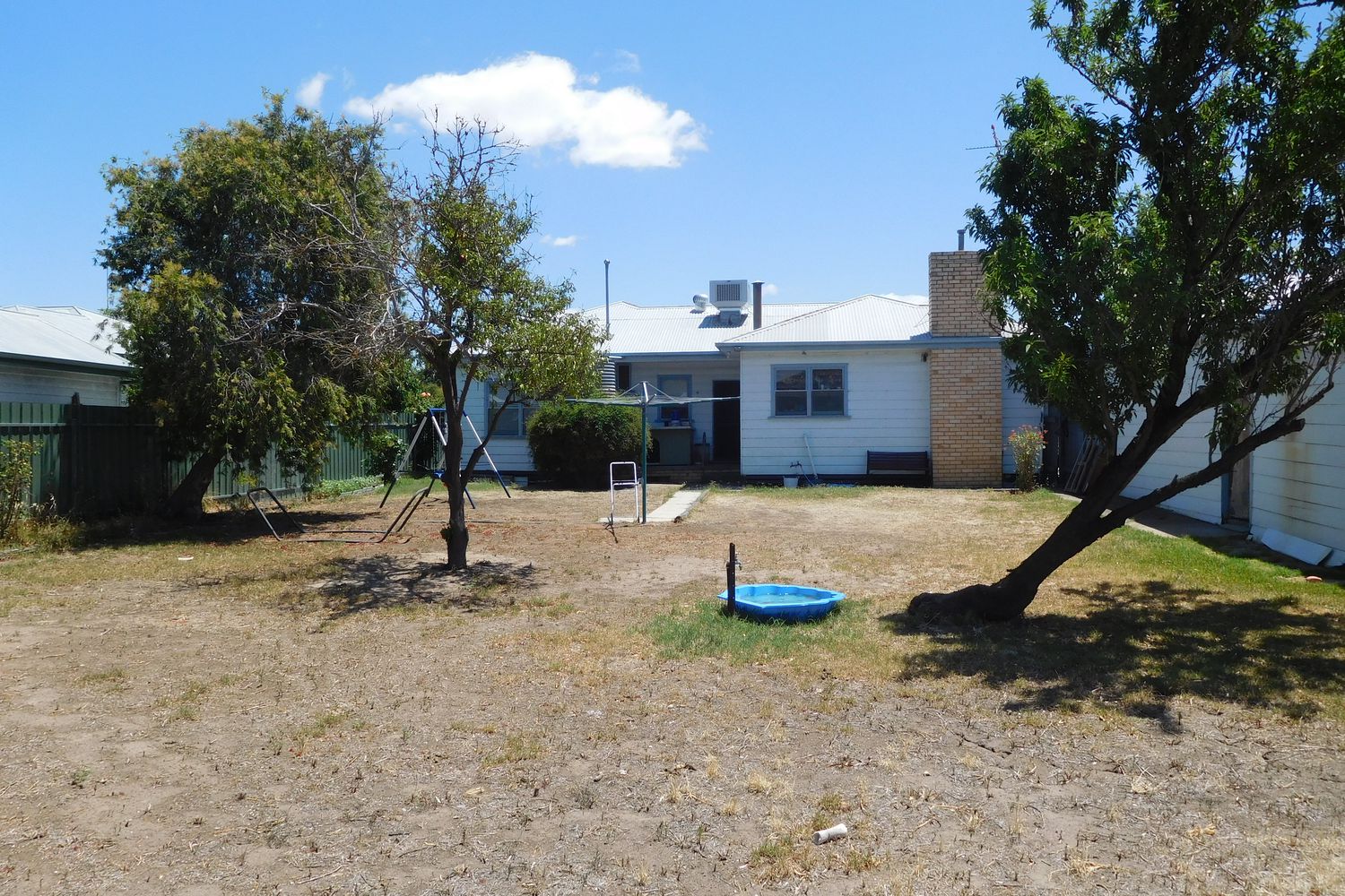 9 Federation Avenue, Horsham