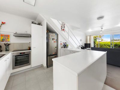 3 / 2 Sidoni Street, Tewantin