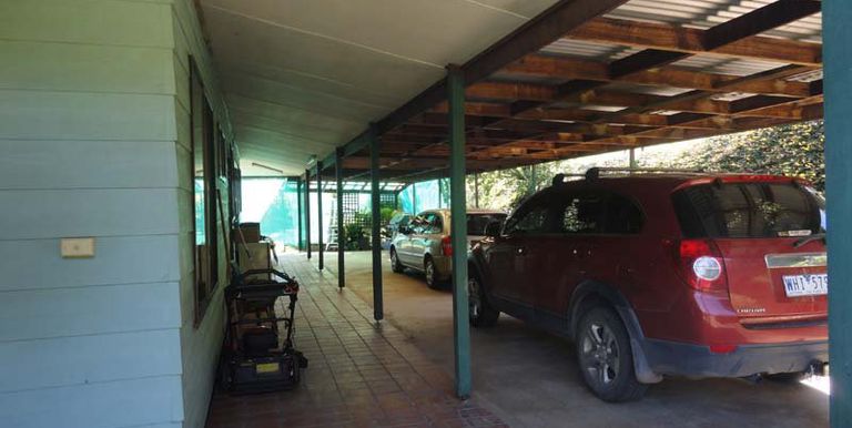 Old Tolmie Road, Benalla