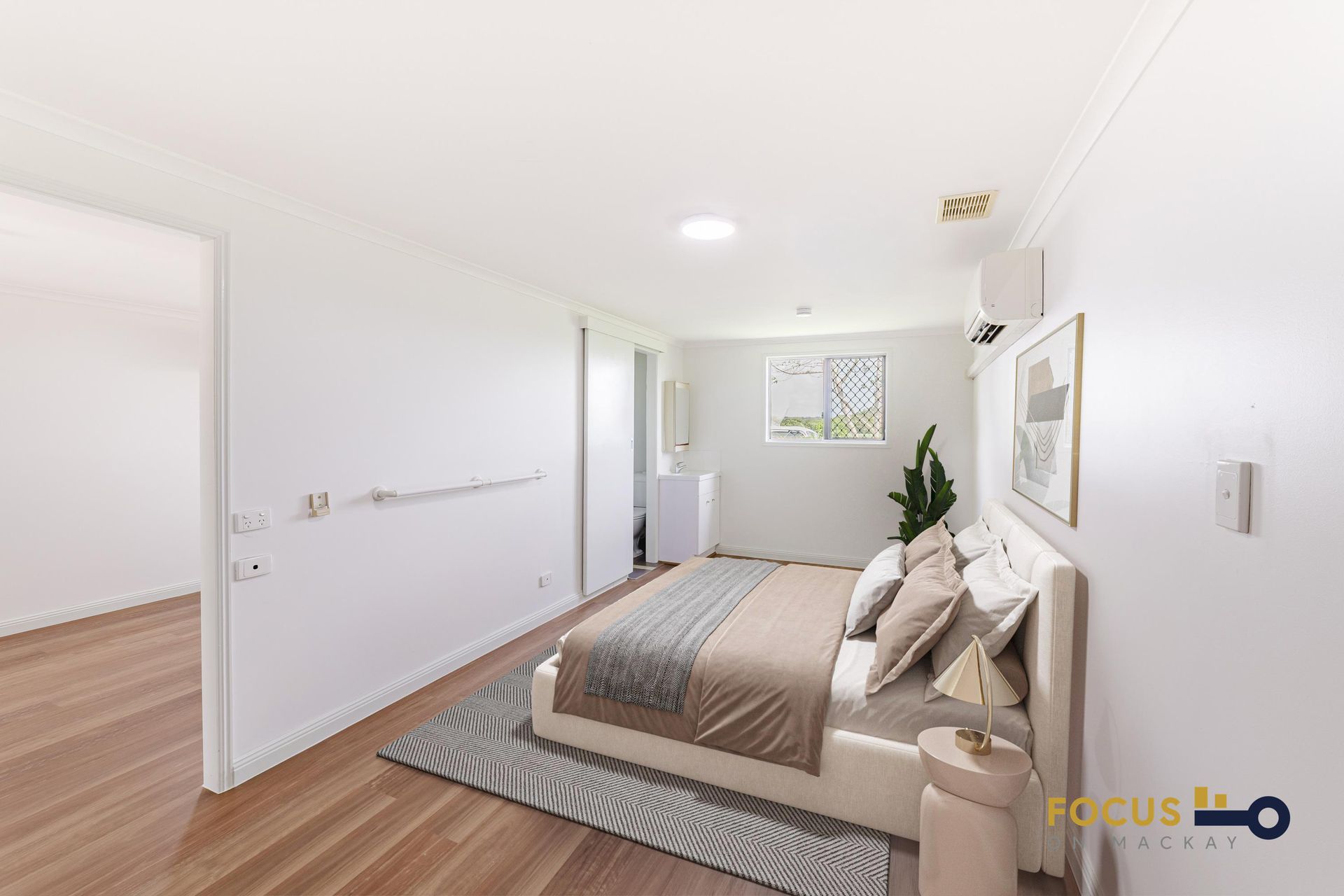 75 Gingham Street, Glenella