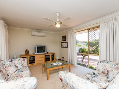 2/41 Dover Road, Scarborough