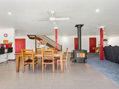 2017 THE LAKES WAY, Rainbow Flat