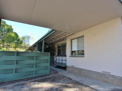 13 Malcolm, Mansfield