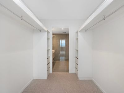 502 / 15 Cannes Avenue, Surfers Paradise