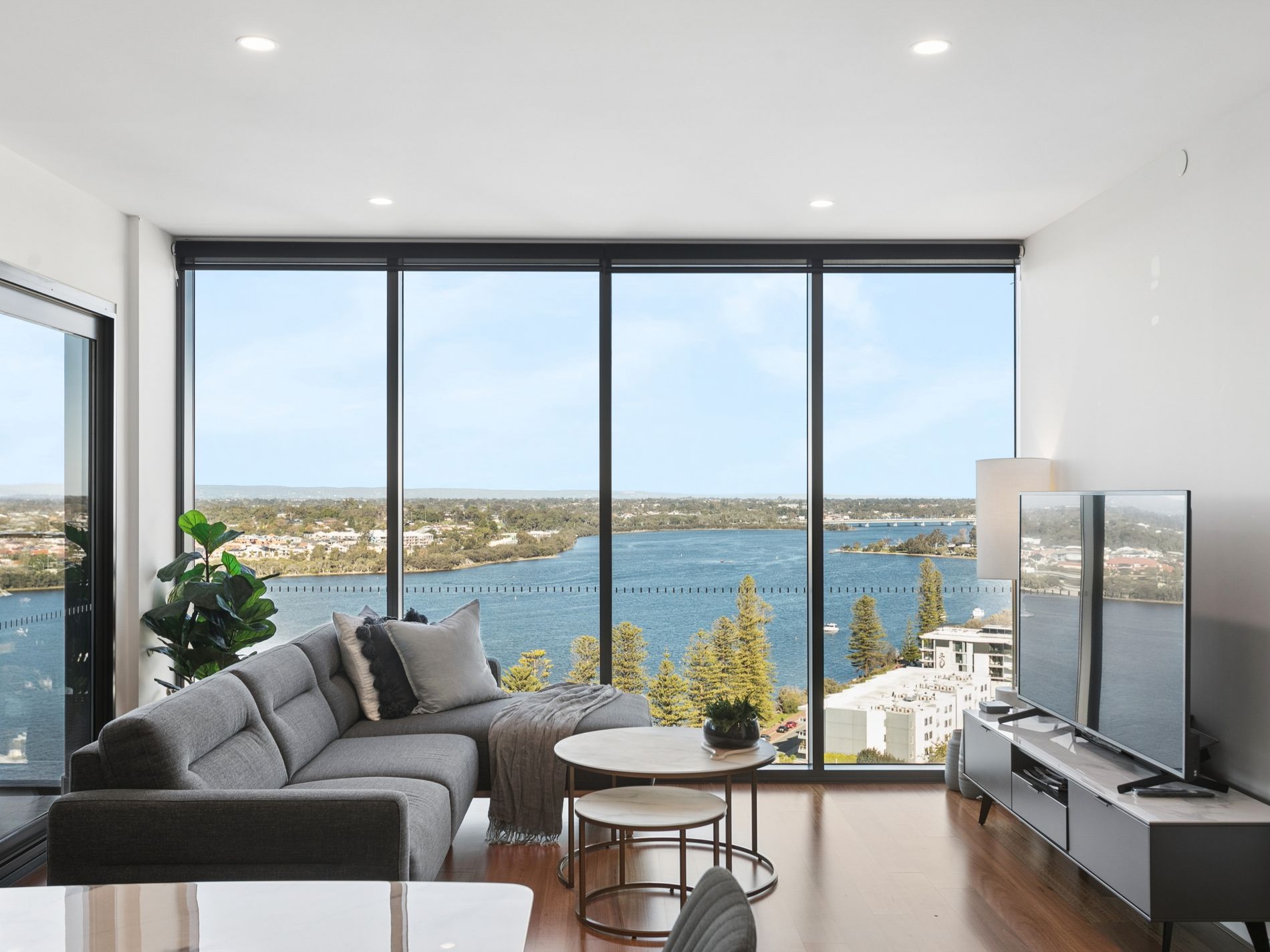 1706 / 908 Canning Highway, Applecross