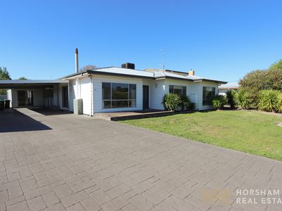 17 Howard Street, Horsham