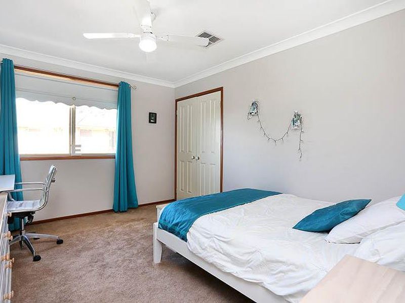 77 Kurrajong Cct, Mount Annan