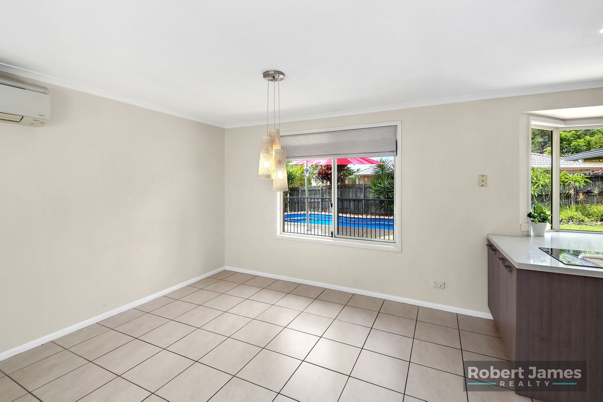 7 Deal Court, Tewantin