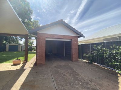 61 Sterling Street, Dubbo