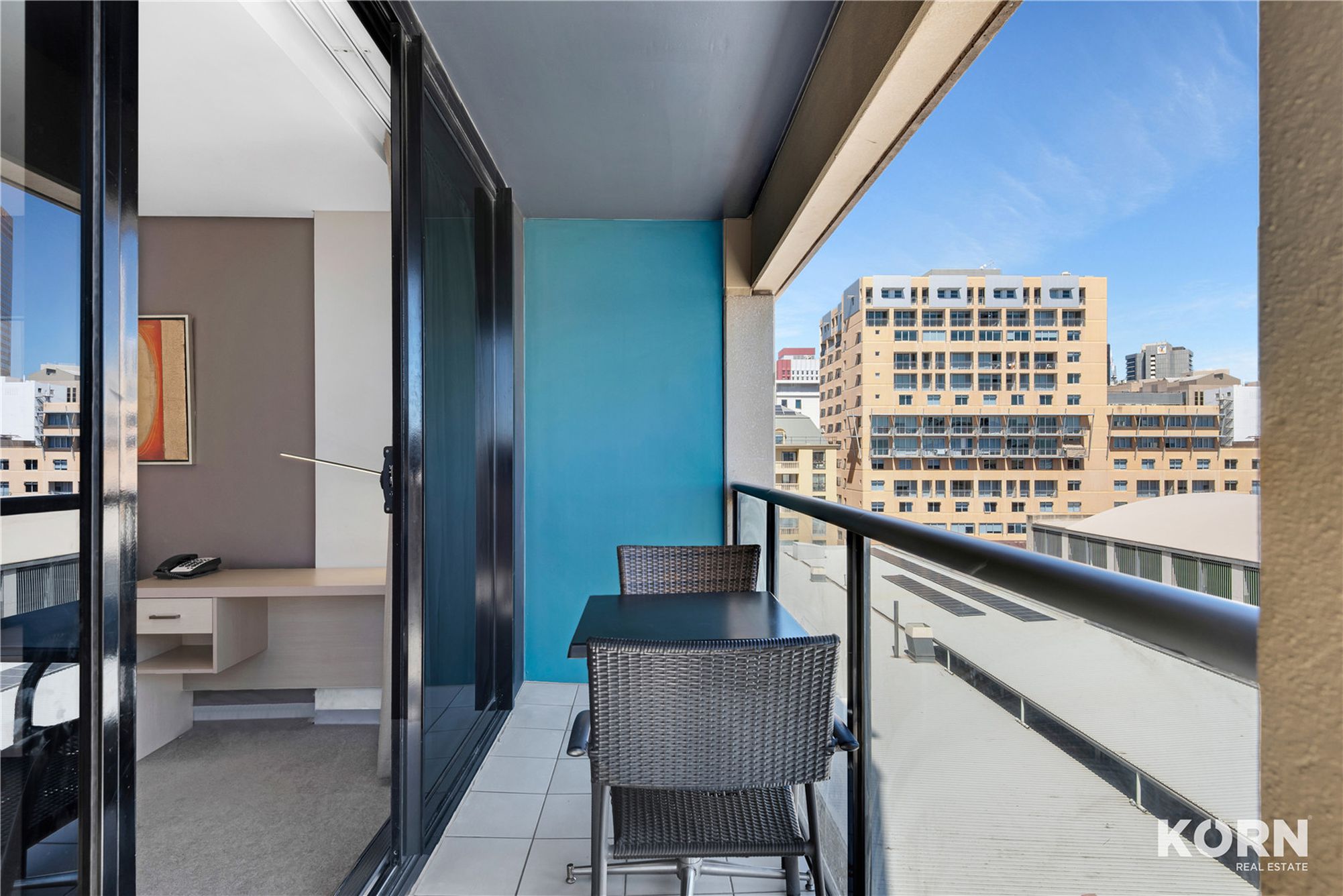 911 / 104 North Terrace, Adelaide
