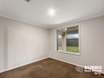 22A Boyd Avenue, Dubbo