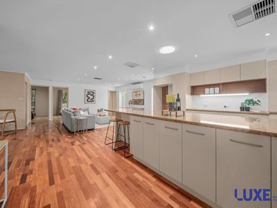 2 Hobday Place , Dunlop