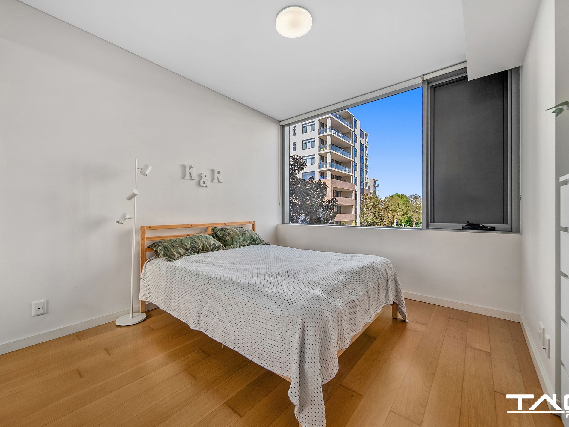 211 / 15 Baywater Drive, Wentworth Point
