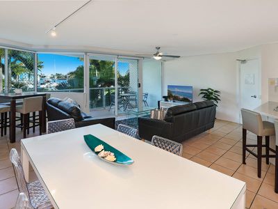 11 / 42-56 River Esplanade, Mooloolaba