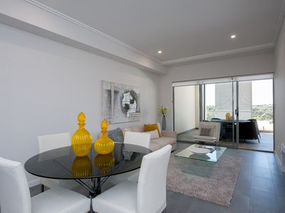 10/95* Flora Terrace, North Beach