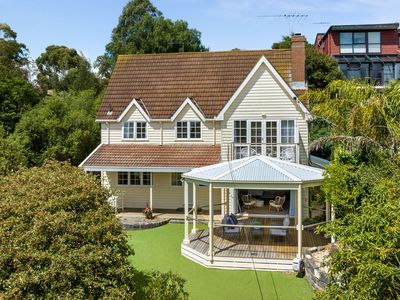 4 Heathfield Court, Newtown