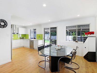 75 Lake Entrance Boulevard, Noosaville