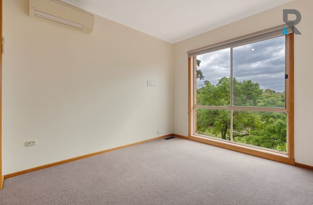 2 / 7 Hawick Court, Greenvale