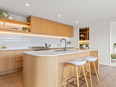 30 Guinevere Drive, Lincoln