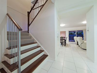 22 Feathertail Place, Gumdale