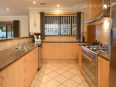 1 SARAH COURT, Wodonga