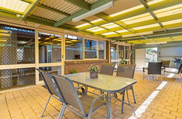 32 Bank Street, Craigieburn