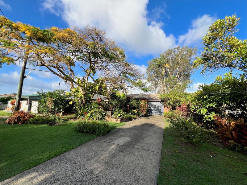 40 Riviera Avenue, Tweed Heads West