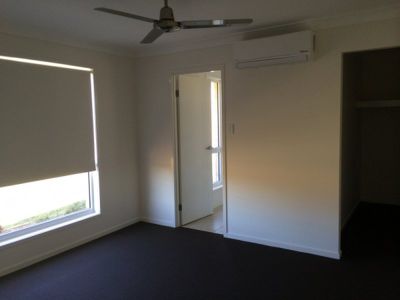 8 Lorberg Court, Branyan