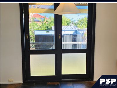 16 Quarbing Street, Werribee