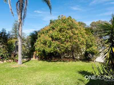 16 Nalkari St, Coombabah