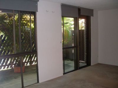 1 / 19 Tombarra Street, Mooloolaba