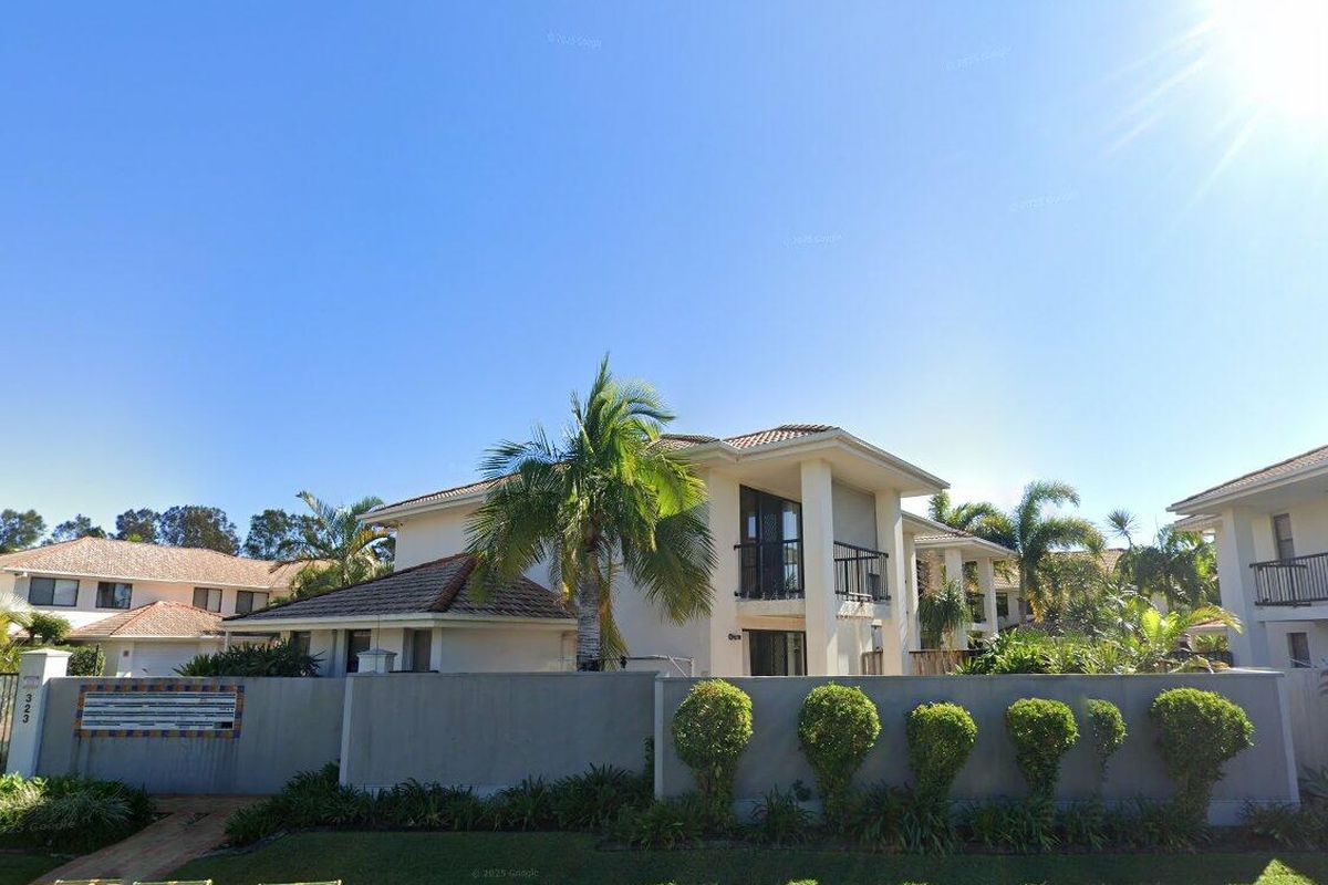 20 / 323 Christine Avenue, Varsity Lakes