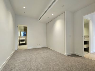 3809 / 260 Spencer Street, Melbourne