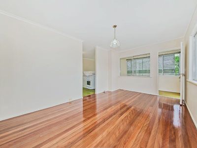 55 Roseberry Pde, Wynnum West
