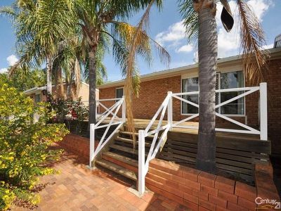 8 Pine Knoll Drive, Dubbo