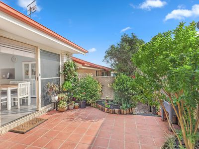 2 / 1 Caryota Place, Forster