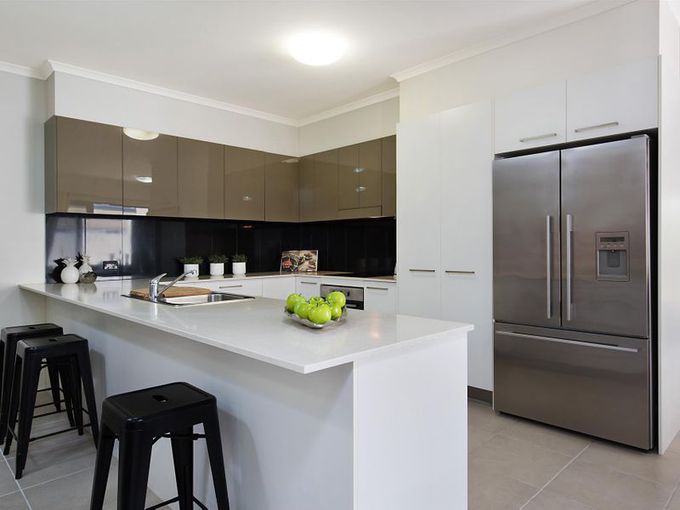 2 / 82 Beach Parade, Maroochydore