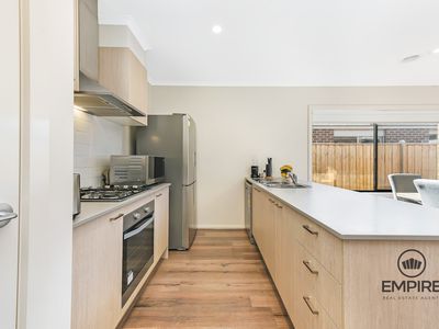 7 Punt Way, Clyde