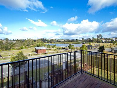 50 Rose Valley Drive, Upper Coomera