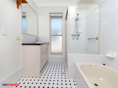 14 Macadamia Court, Walloon