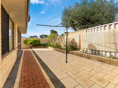 8 Marra Way, South Lake