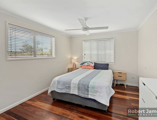 Tidy home in great location. image 17